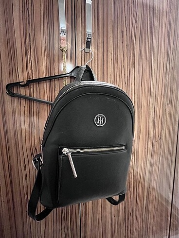 Tommy Hilfiger sırt çantası