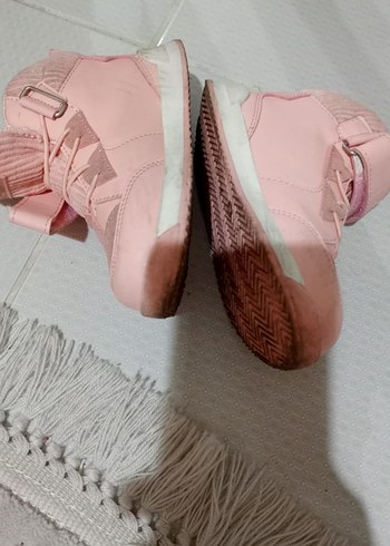 26 Beden Kız Çocuk Pembe Cırtlı Keten Bot