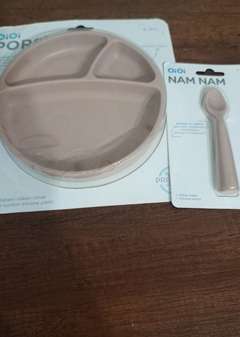 krem rengi OiOi tabak ve kaşık