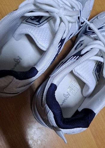 Beyaz Bağcıklı Kadın Spor Ayakkabı - Görsel 3