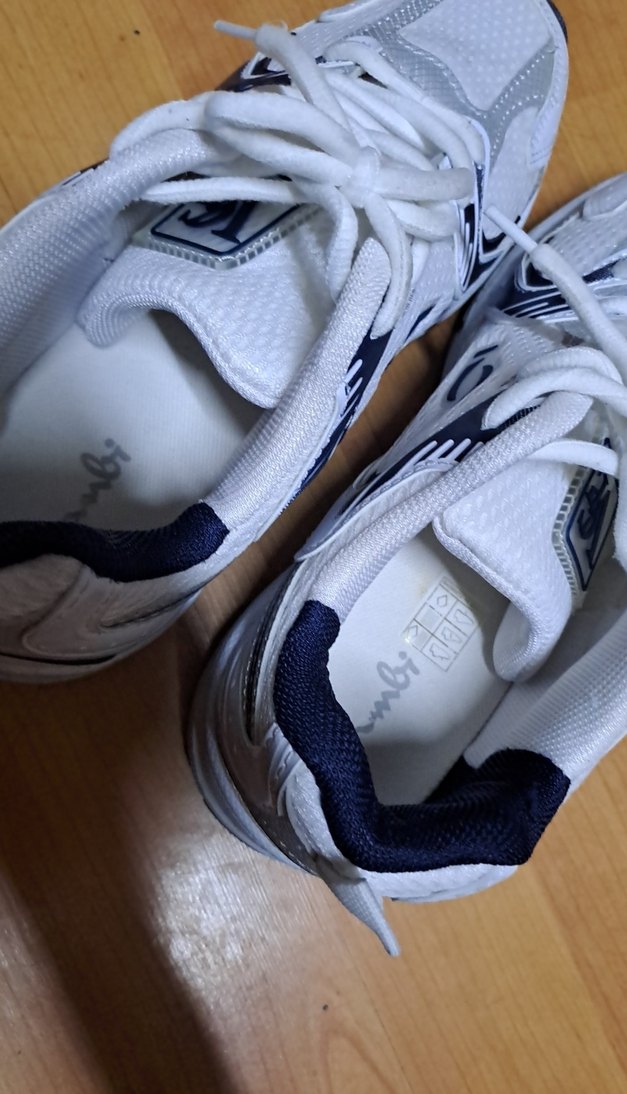 Beyaz Bağcıklı Kadın Spor Ayakkabı - Görsel 3