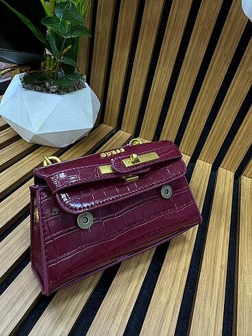 Guess Guess Çanta
