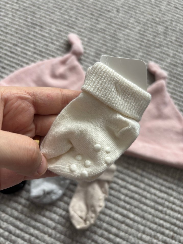 Pembe Bebek Şapkası ve Çorap Seti - Görsel 4