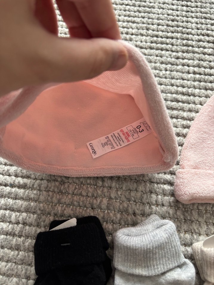 Pembe Bebek Şapkası ve Çorap Seti - Görsel 3
