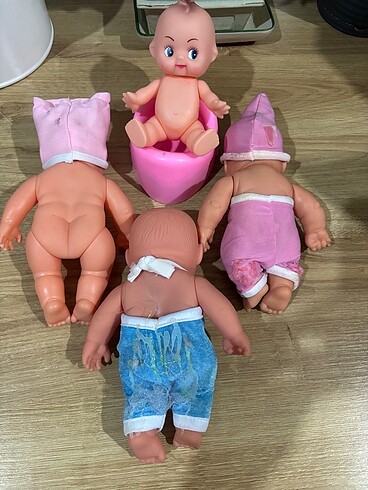 Diğer 3 adet Oyuncak bebek