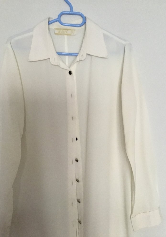 Düğmeli Beyaz Keten Uzun Kadın Gömlek - Görsel 3