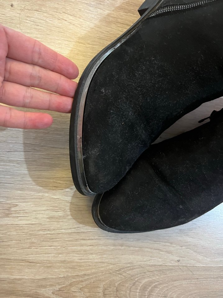 Siyah Süet Tokalı Kadın Botu - Görsel 3