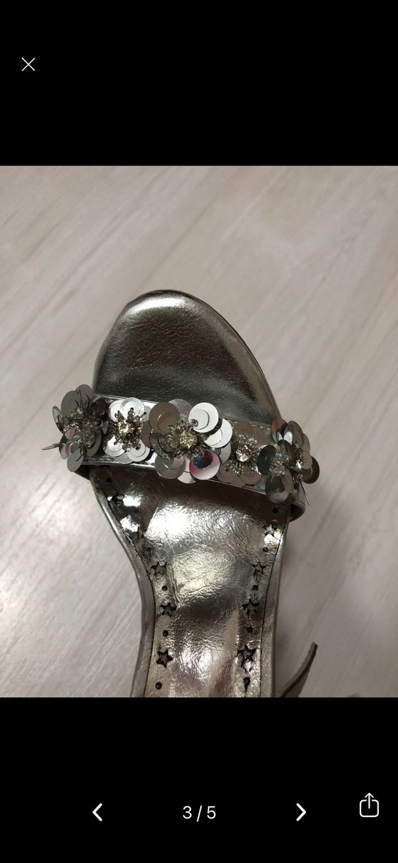 Gri İşlemeli Metal Tokalı İnce Topuklu Kadın Ayakkabı - Görsel 3