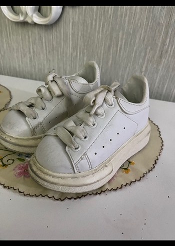 Alexander McQueen 25