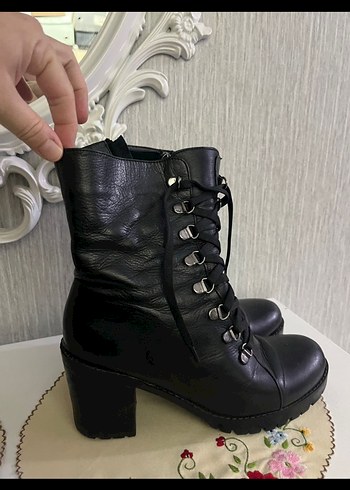 Kadın Siyah Deri Yüksek Topuklu Goth Botlar - Görsel 4