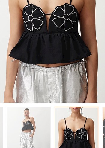 Çiçek Nakışlı Siyah Mini Büstiyer - Görsel 5