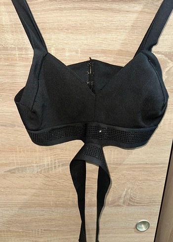 Siyah V Yaka Kemerli Mini Büstiyer - Görsel 2