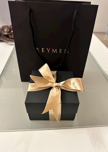 Beymen Parlak Altın Kurdeleli Hediye Kutusu