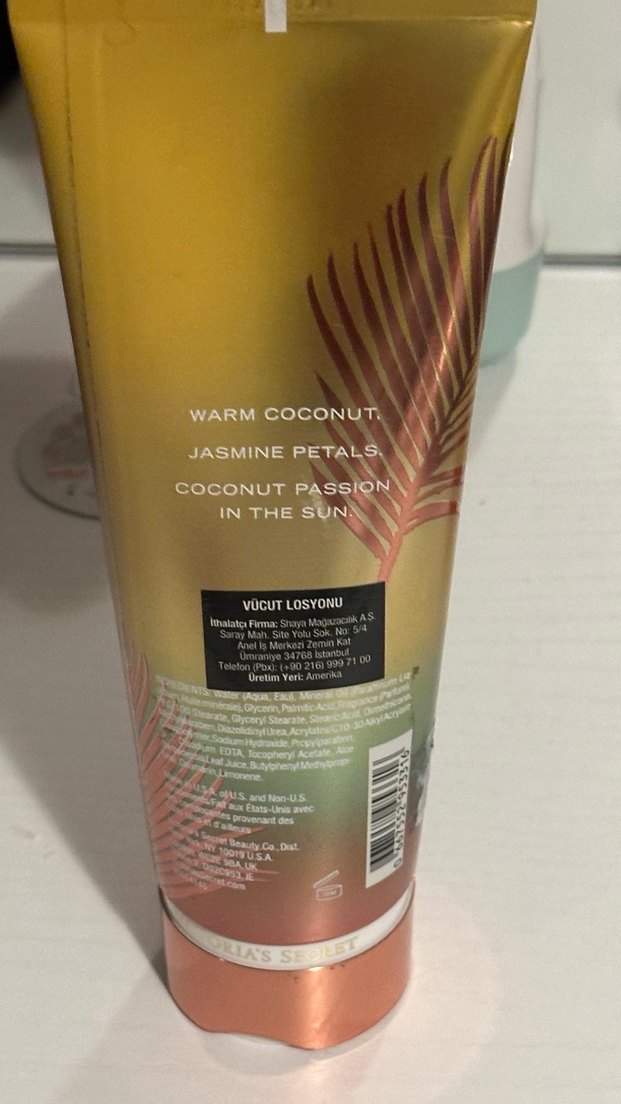 Victoria's Secret Coconut Passion Vücut Losyonu - Görsel 5