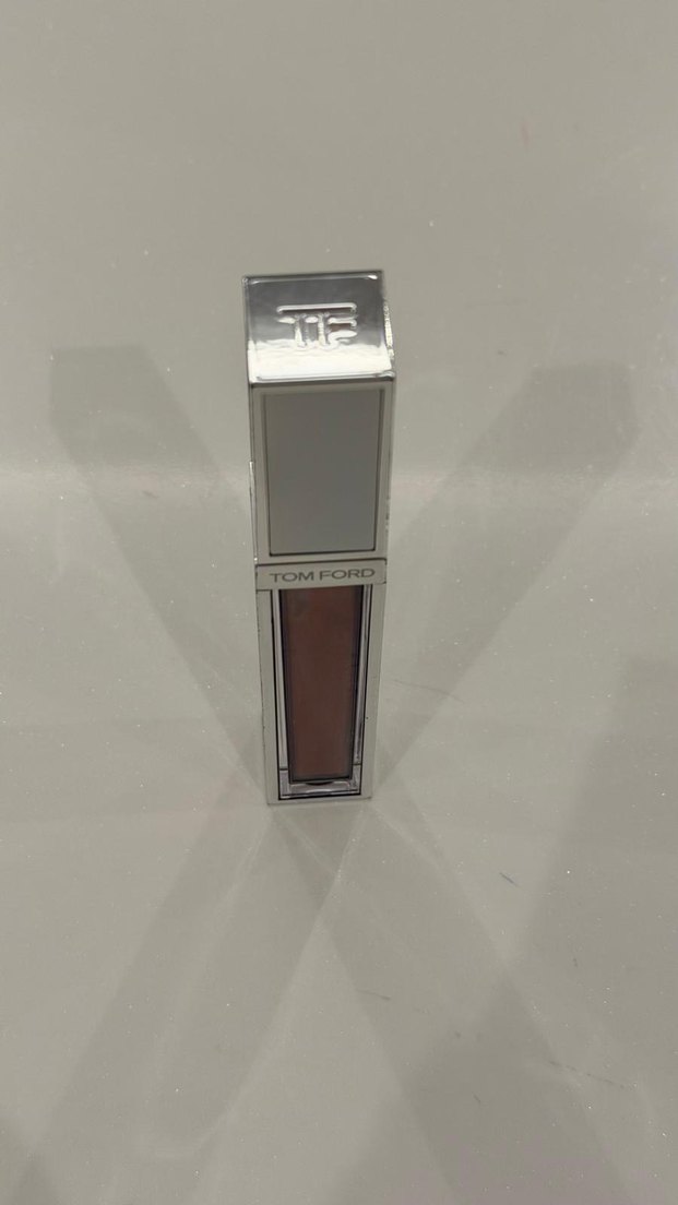 Bej Parlak Dudak Parlatıcısı Gloss Luxe - Görsel 4