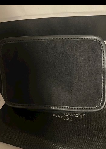 Orijinal YSL makyaj çantası - Görsel 5