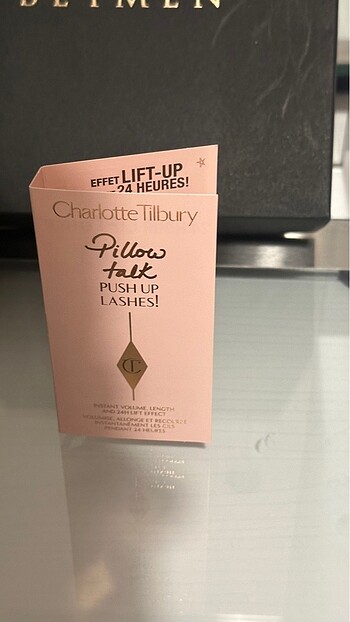 Charlotte Tilbury Maskara