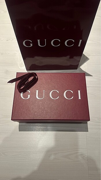 Beden Gucci kutu poşet kurdele