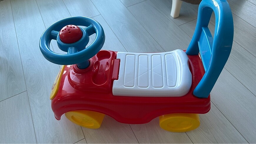 Beden Fisher price çocuk arabası kornalı kutusuz