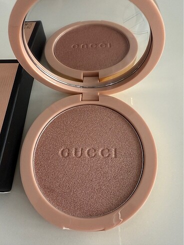 Gucci Gucci opal pink aydınlatıcı