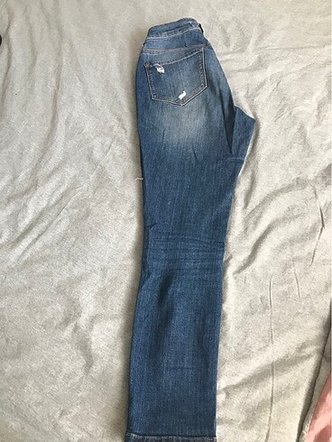 Yırtık detaylı jean - Görsel 6