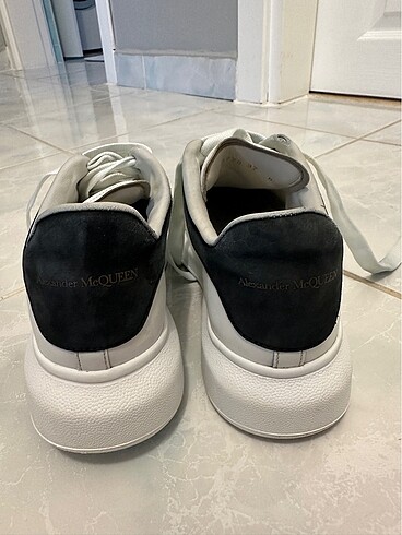 37 Beden alexander mcqueen