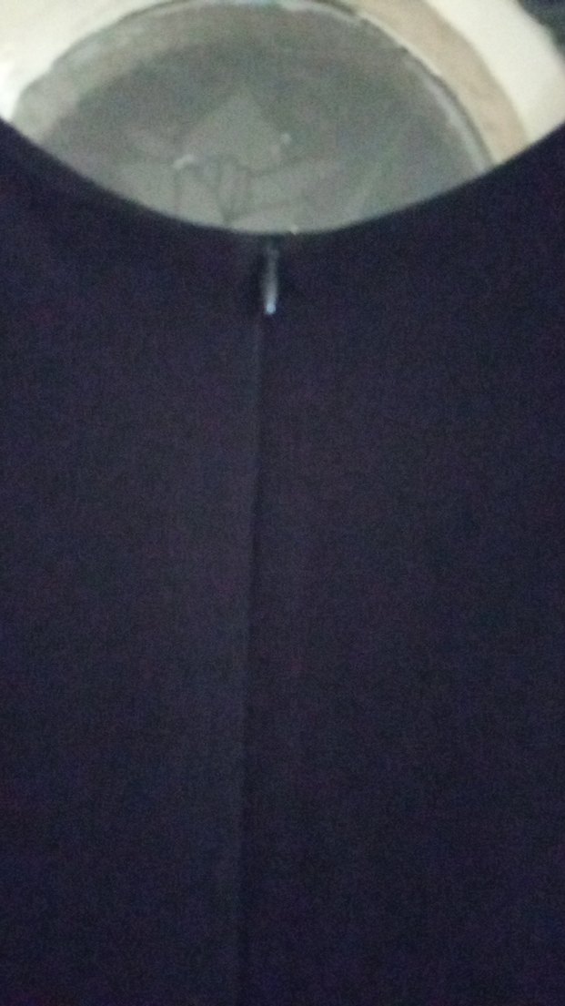 Tüy Detaylı Siyah Midi Kadın Elbise - Görsel 4