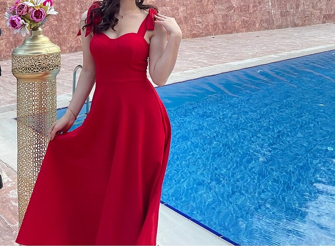 Kırmızı abiye elbise - Görsel 2