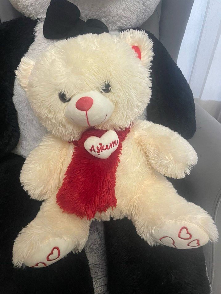 Kırmızı atkılı beyaz peluş ayı oyuncak - Görsel 2