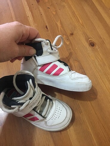23 Beden Adidas spor ayakkabı