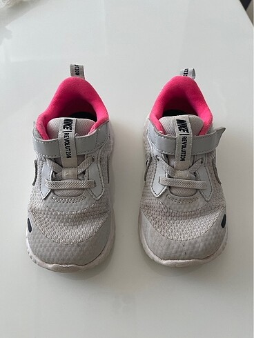 Nike spor ayakkabısı