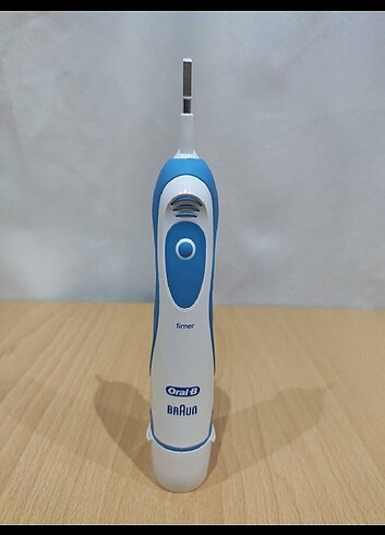 Oral-B Pilli Diş Fırçası Expert Precision Clean