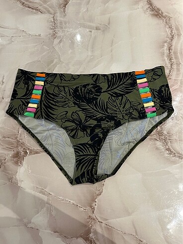 Yüksek bel bikini altı