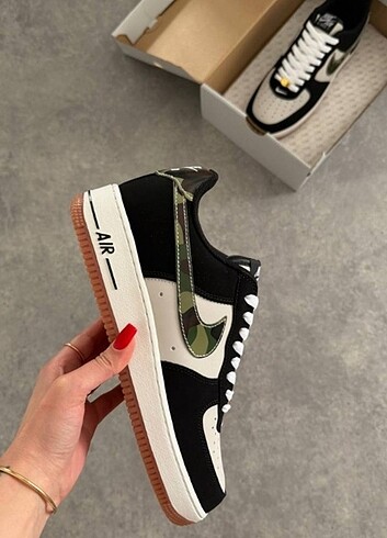 Nike Air Force 1 Camo Black