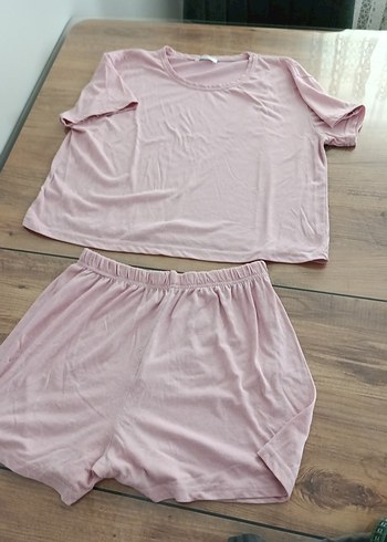 Pembe Mini Kadın Pijama Takımı ve tşört