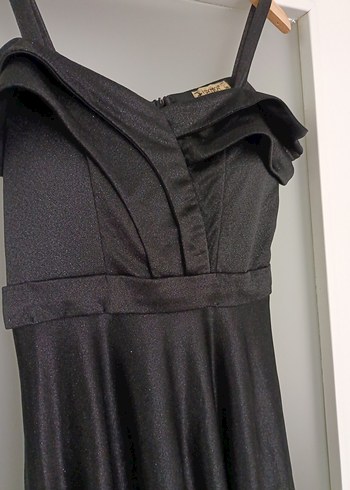 36 Beden siyah Renk Askılı Siyah Uzun Gotik Elbise