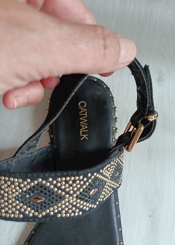 Catwalk Junkie Nakışlı Bohem Kadın Dolgu Topuklu Sandalet