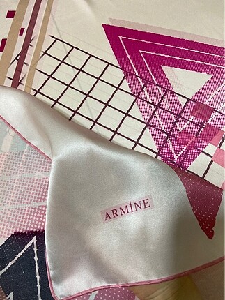 Armine İpek eşarp