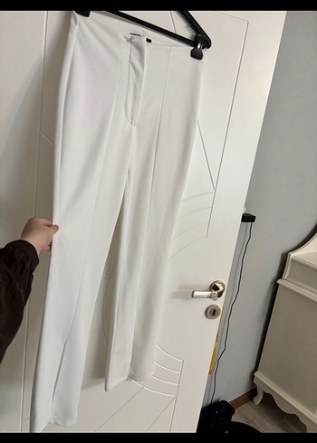 Beyaz Midi Kumaş Kadın Pantolon
