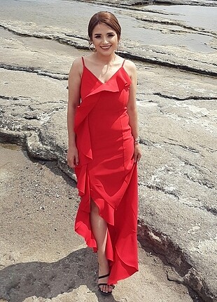 m Beden #trendyolmilla #elbise #abiye #kırmızıelbise #kırmızıabiye