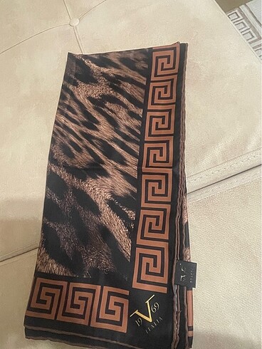 Beden siyah Renk LEOPAR DESENLİ EŞARP