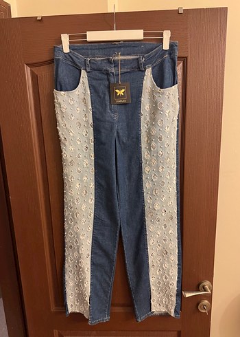 Nakışlı ve Dantelli Kadın Kot Pantolon