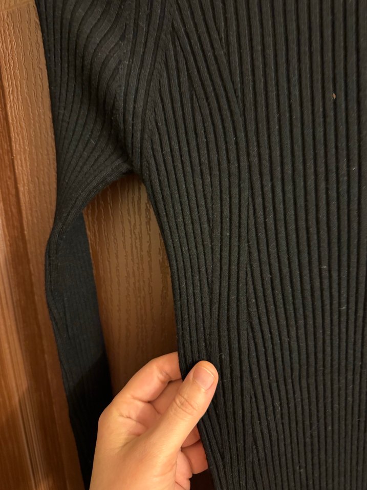 Siyah Yüksek Yakalı Kadın Triko Elbise - Görsel 3