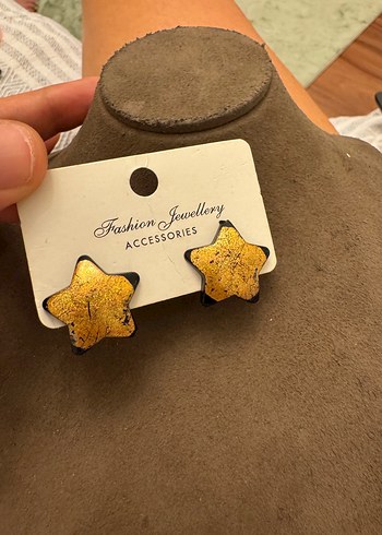 Diğer Parlak Altın Yıldız Mini Küpe