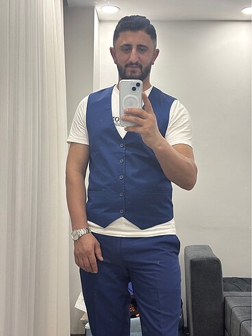 AVVA YELEK