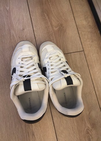 42 Beden BERSHKA SPOR AYAKKABI