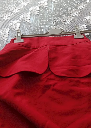Kırmızı Mini Etek, Fırfırlı, Dar Kesim - Görsel 4