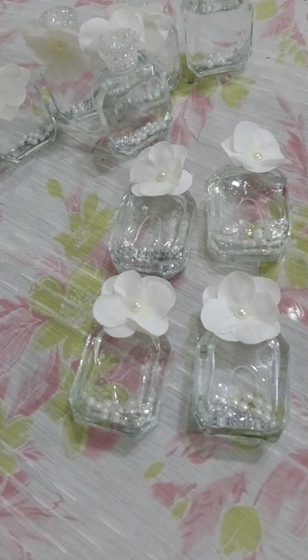 Beyaz Çiçekli süş şiseleri - Görsel 2