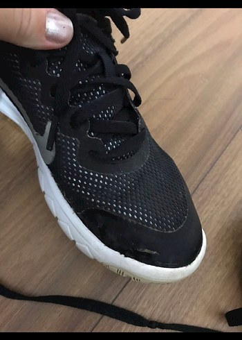 35 Beden Siyah Nike Spor Ayakkabı