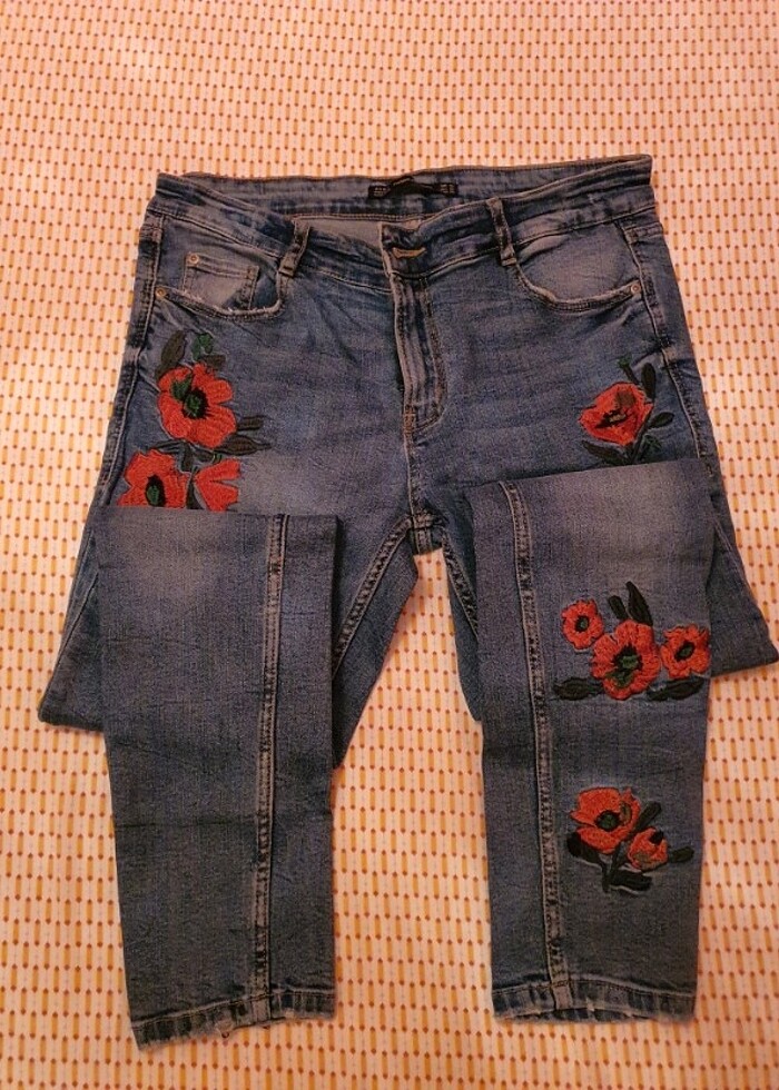 Zara işlemeli kot pantolon/jean pantolon  - Görsel 2